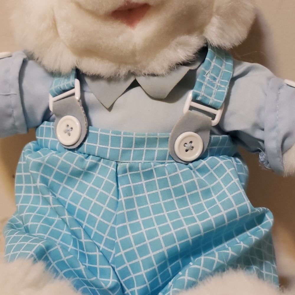 Small Rabbit - Picture 5 of 8